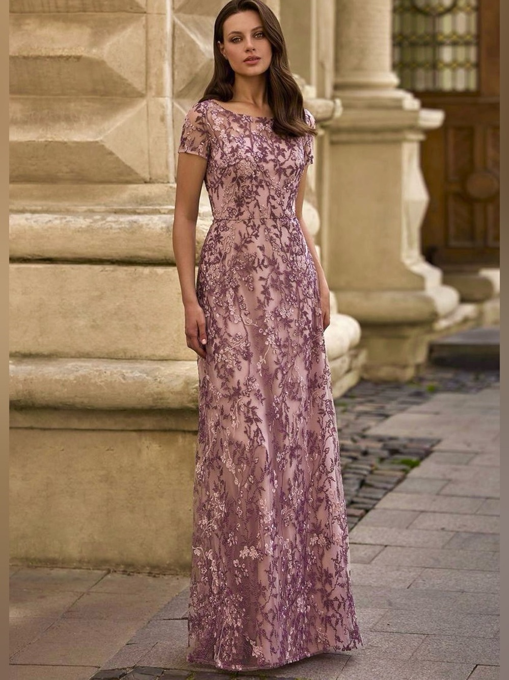 LA FEMME Lace Column Dress Dusty Lilac Purple NEW Size 8 Embroidered Gown
